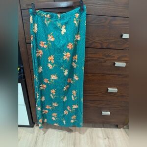 Forever 21 Floral Teal Skirt With Orange Flowers Size Medium. NWOT